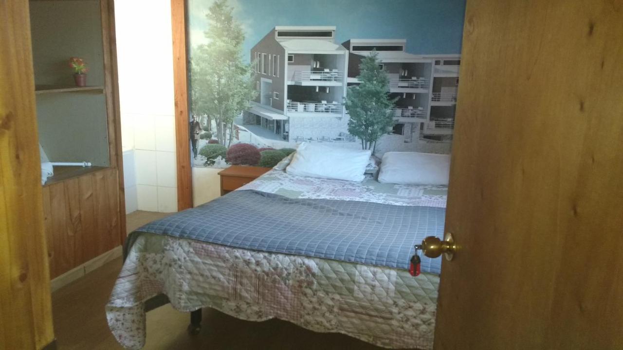 Hostal Maitahue Pucón Exteriör bild