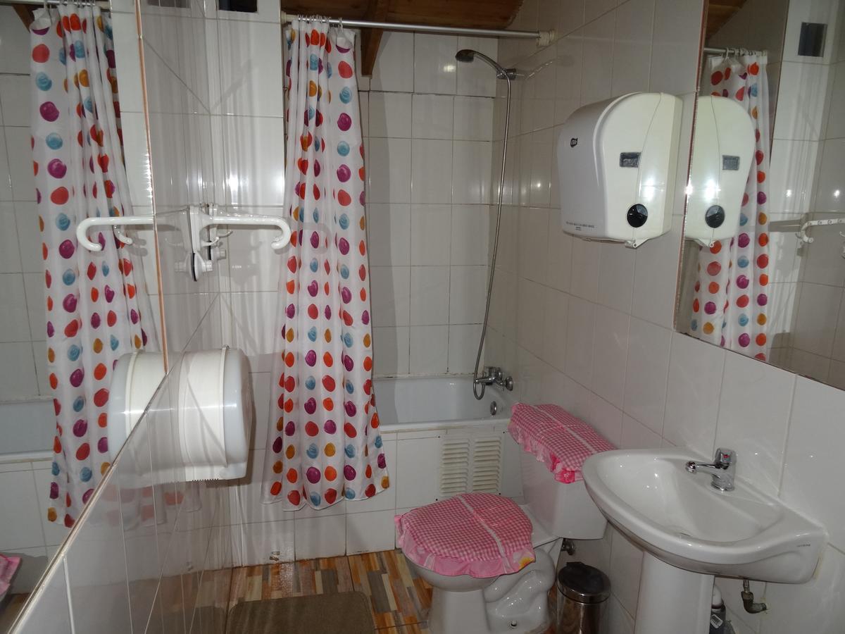 Hostal Maitahue Pucón Exteriör bild
