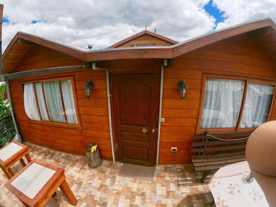 Hostal Maitahue Pucón Exteriör bild